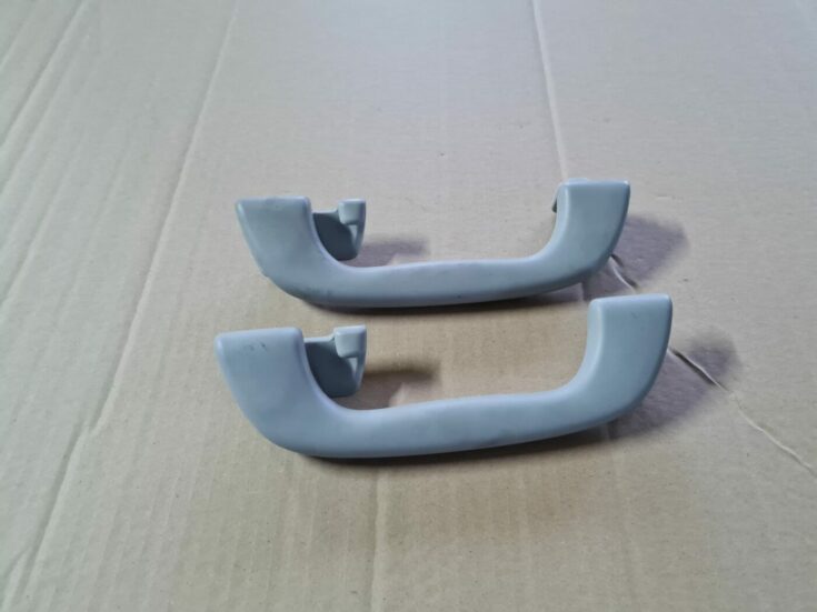 Salona rokturis griestos priekš MAZDA 3 2007