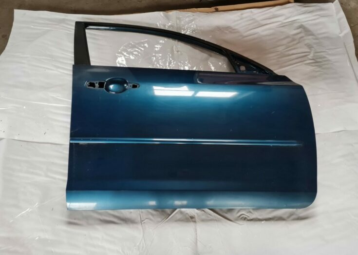 Priekšējās labās durvis priekš MAZDA 3 2007