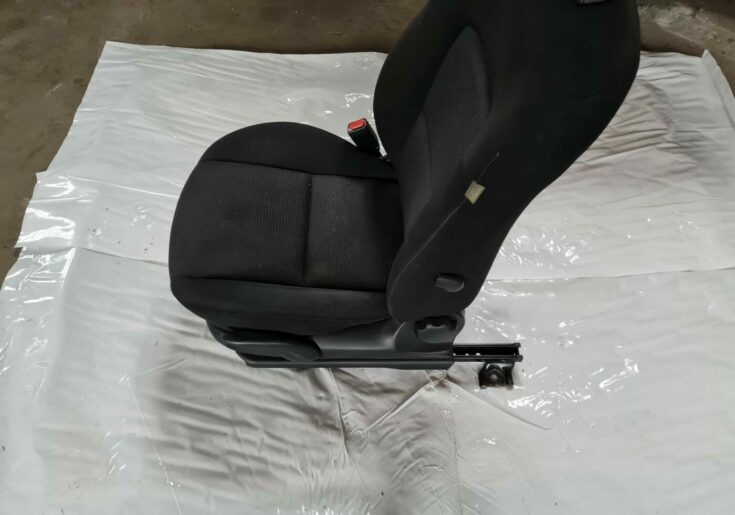 Priekšējais kreisais sēdeklis priekš MAZDA 3 2007