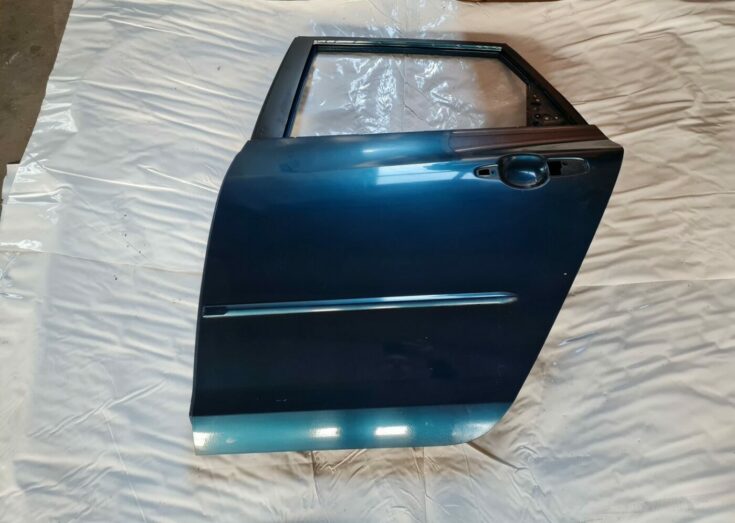 Aizmugurējās kreisās durvis priekš MAZDA 3 2007