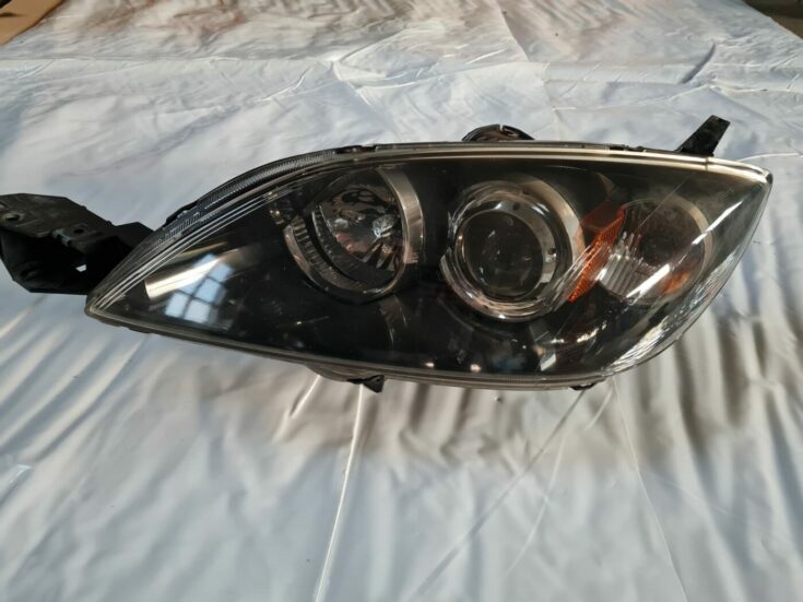 Priekšējais kreisais lukturis priekš MAZDA 3 2007