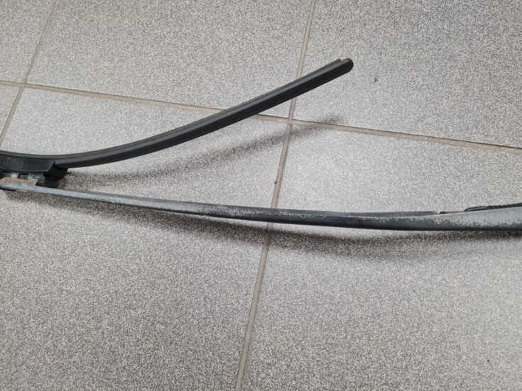 Vējstikla slotu turētājs priekš CITROEN C4 2006-2