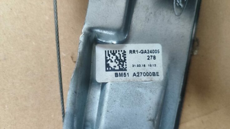 Stikla pacelšanas mehānisms aizmugurējais labais priekš FORD FOCUS 2016 UNIVERSAL