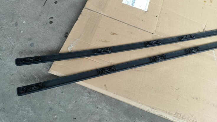 Jumta moldings priekš FORD FOCUS 2016 UNIVERSAL