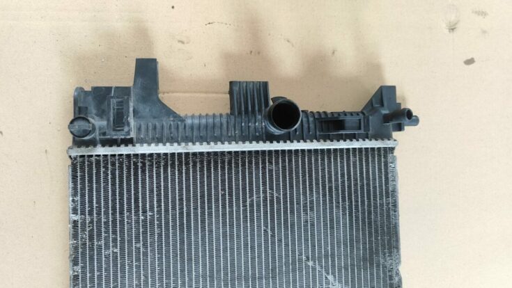 Dzesēšanas radiators priekš FORD FOCUS 2016 UNIVERSAL