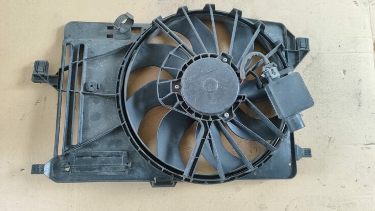 Dzesēšanas radiatora ventilators priekš FORD FOCUS 2016 UNIVERSAL