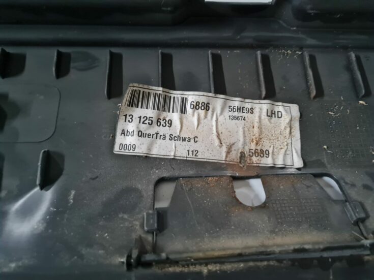 Bagažnieka nodalījuma sliekšņa uzlika priekš OPEL VECTRA C 2006