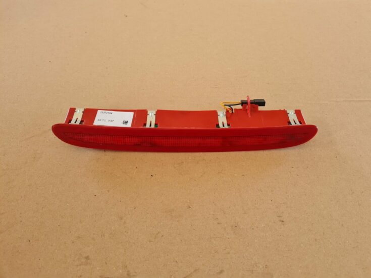 Stop signāls priekš OPEL ASTRA J 2013