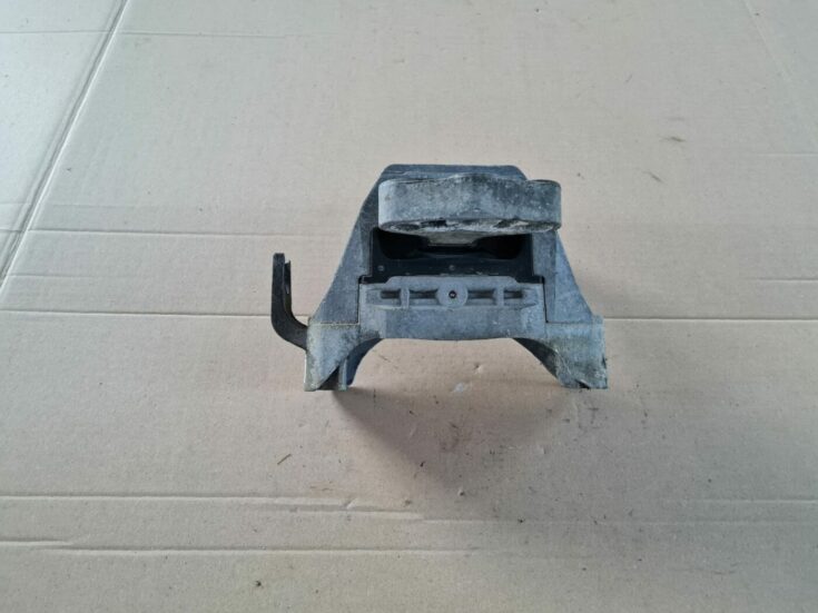 Dzinēja spilvens priekš OPEL ASTRA J 2013