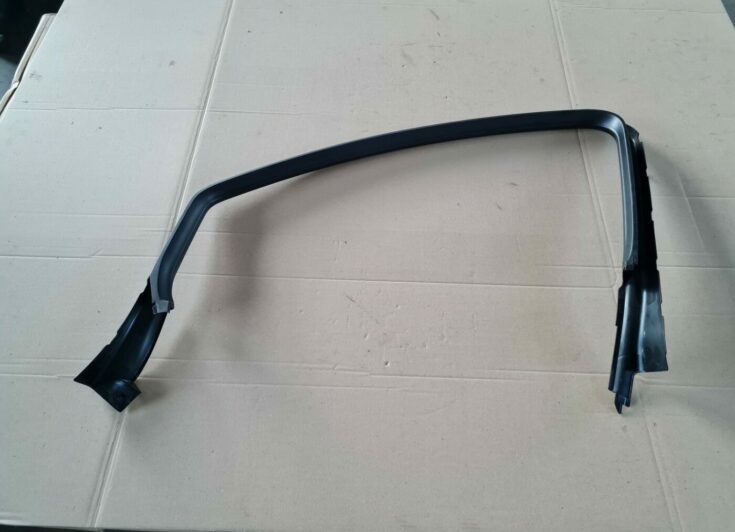 Durvju stikla moldings priekš OPEL ASTRA J 2013