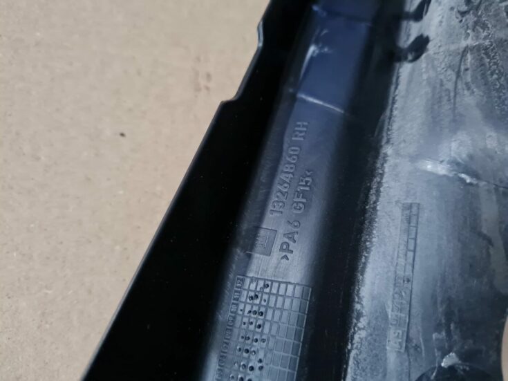 Durvju stikla moldings priekš OPEL ASTRA J 2013