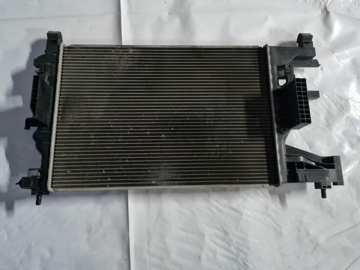 Dzesēšanas radiators priekš OPEL ASTRA J 2013