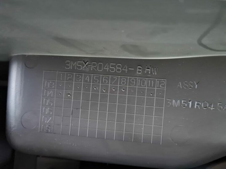 Centrālās konsoles apdares lielākā daļa priekš FORD FOCUS C-MAX 2004