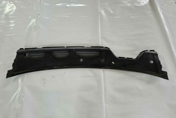 Vējstikla uzlikas (deflektora) režģis priekš FORD FOCUS C-MAX 2004