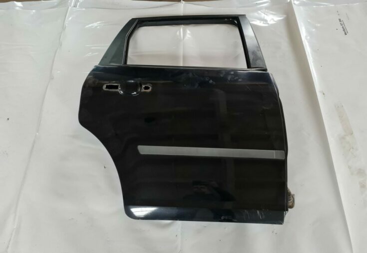 Aizmugurējās labās durvis priekš FORD FOCUS C-MAX 2004