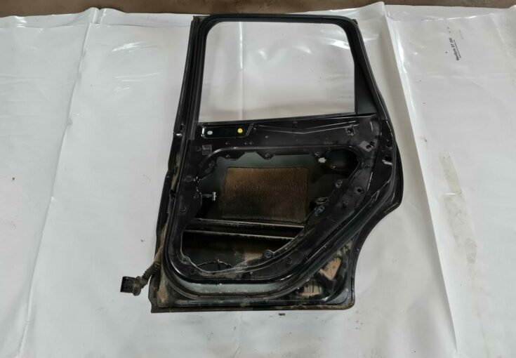 Aizmugurējās labās durvis priekš FORD FOCUS C-MAX 2004