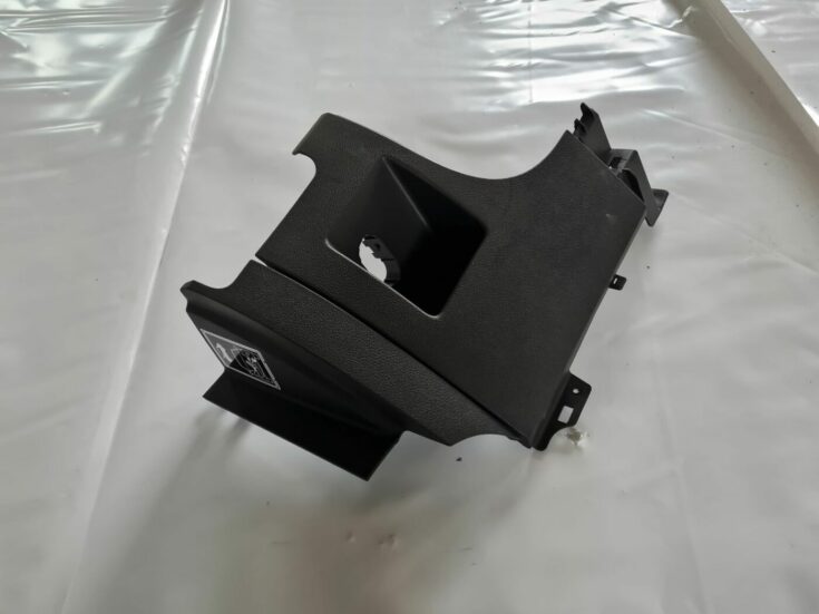 Mērinstrumentu paneļa apdare (zem stūres) priekš FORD FOCUS C-MAX 2004