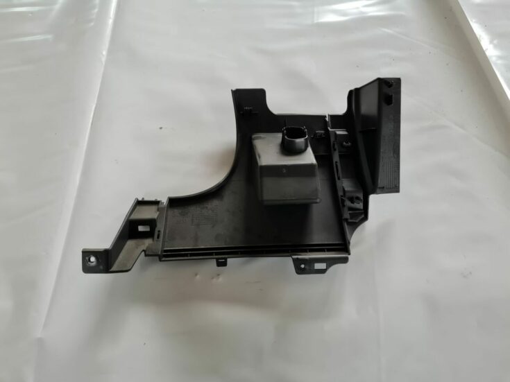 Mērinstrumentu paneļa apdare (zem stūres) priekš FORD FOCUS C-MAX 2004