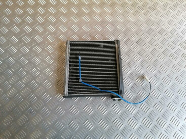 Gaisa kondicionēšanas radiators salonā priekš TOYOTA AVENSIS 2007