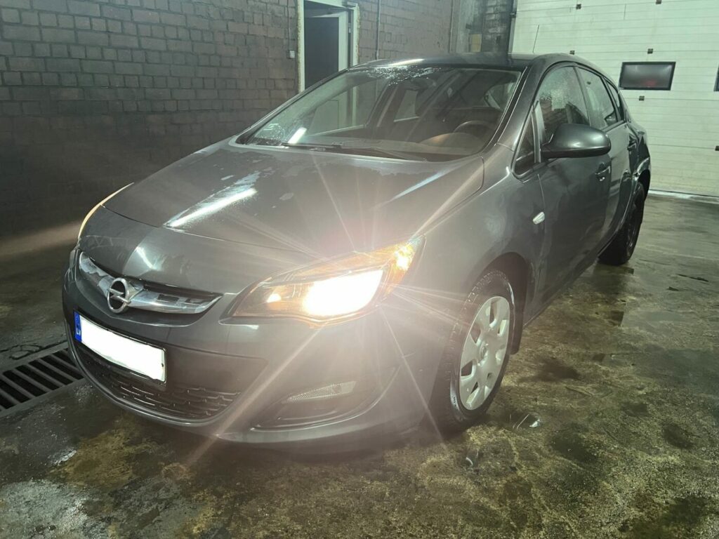 OPEL ASTRA J 2013 177