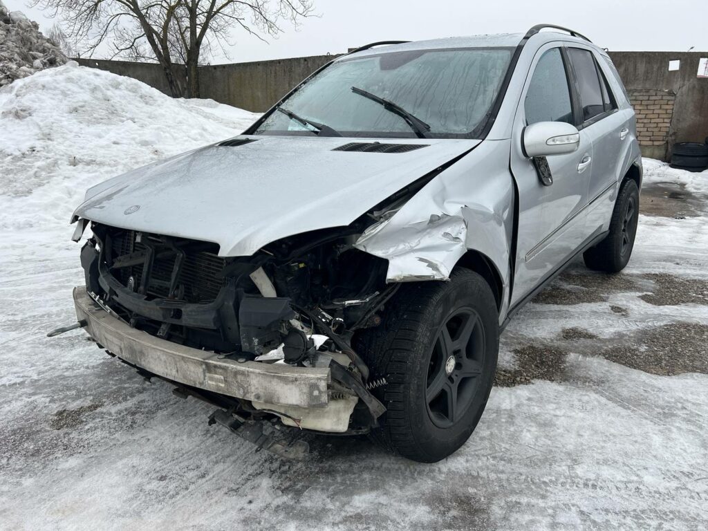 MERCEDES BENZ ML320 2006 SILVER 147