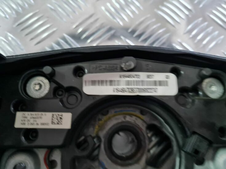 Stūre priekš MERCEDES BENZ ML320 2006 SILVER