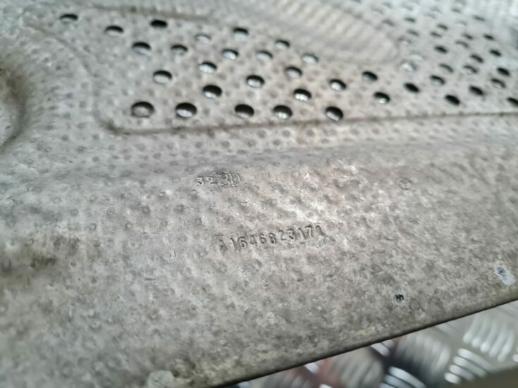 Izpūtēja sistēmas karstuma aizsargs priekš MERCEDES BENZ ML320 2006 SILVER