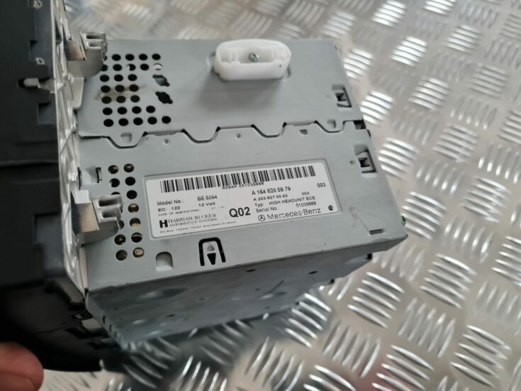 CD/DVD/Navigācijas bloks priekš MERCEDES BENZ ML320 2006 SILVER