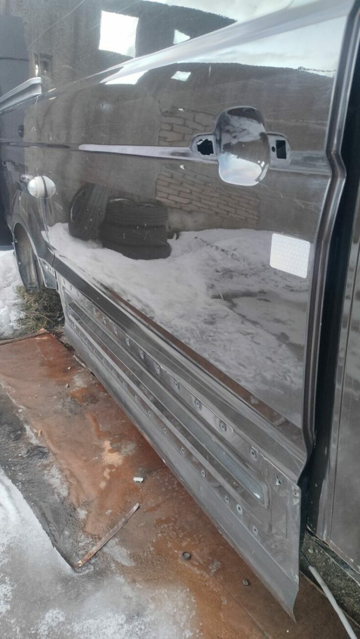 Sānu bīdāmās durvis priekš VW CRAFTER 2018