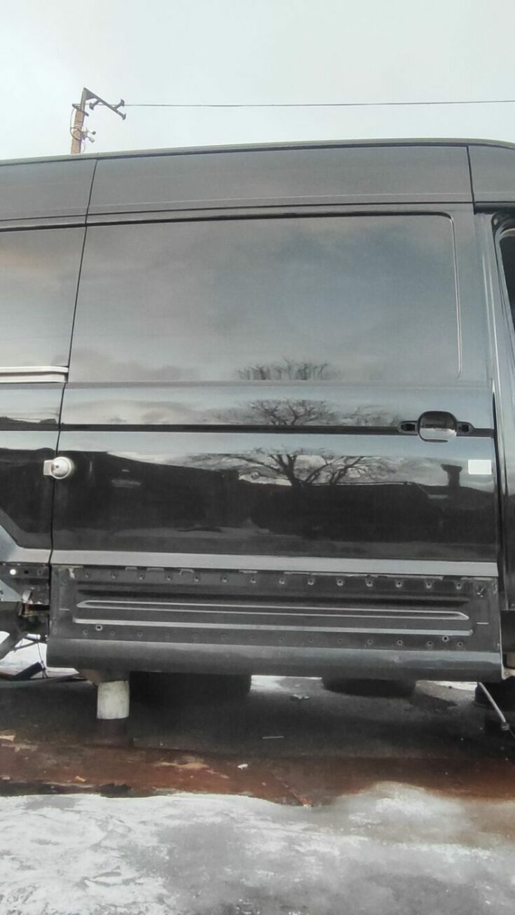 Sānu bīdāmās durvis priekš VW CRAFTER 2018