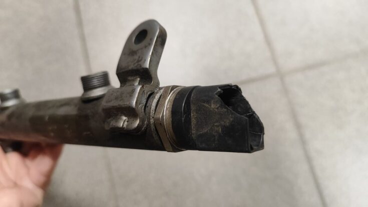 Degvielas sadales caurule priekš MERCEDES BENZ ML320 2006 SILVER