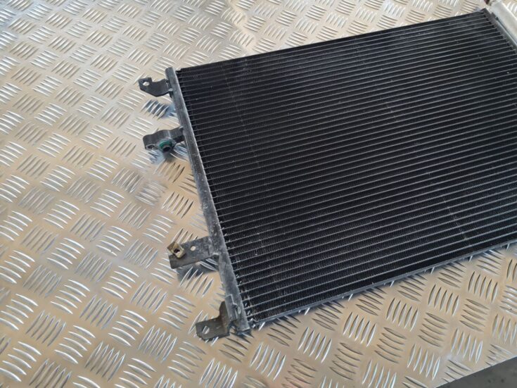 Gaisa kondicioniera radiators priekš VOLVO V70 2002 ASHGOLD