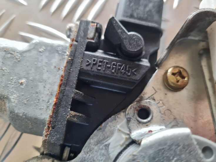 Stikla pacelšanas mehānisms aizmugurējais labais priekš MITSUBISHI LANCER 2006