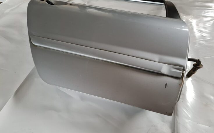 Aizmugurējās labās durvis priekš MITSUBISHI LANCER 2006