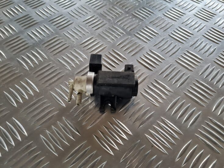 Solenoīda vakuuma vārsts priekš VOLVO V70 2003 SILVER