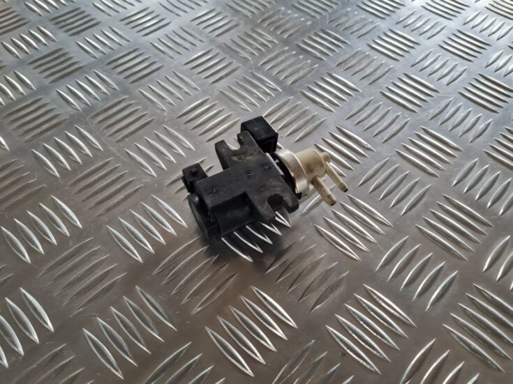 Solenoīda vakuuma vārsts priekš VOLVO V70 2003 SILVER