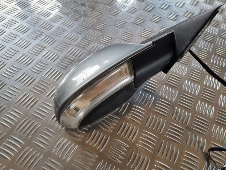 Ārējais spogulis, pa labi priekš VW PASSAT 2004 UNIVERSAL GREY