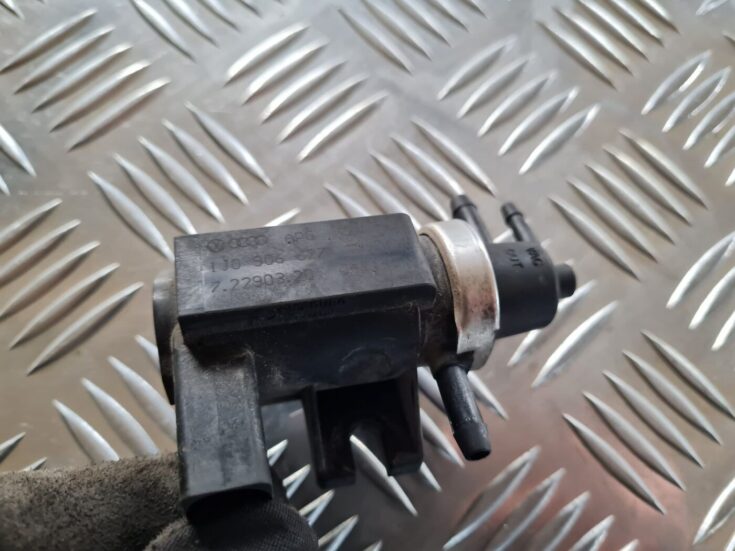 Solenoīda vakuuma vārsts priekš VW PASSAT 2004 UNIVERSAL GREY