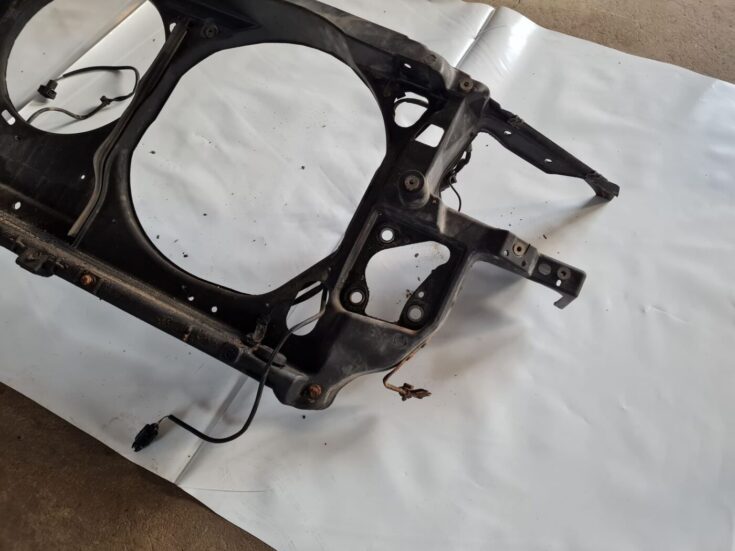 Dzesēšanas radiatora ventilatora korpuss priekš VW PASSAT 2004 UNIVERSAL GREY