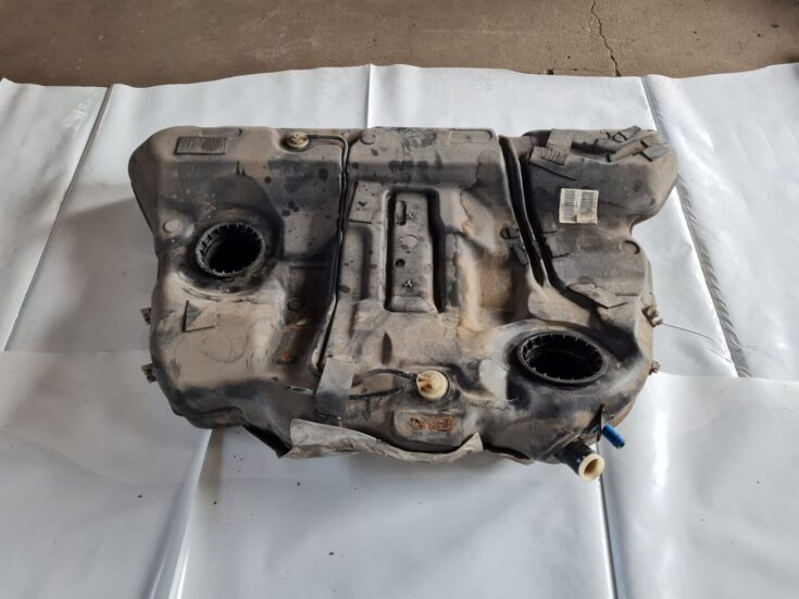 Degvielas tvertne priekš VOLVO S60 2008