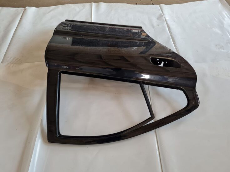 Aizmugurējās labās durvis priekš VOLVO S60 2008