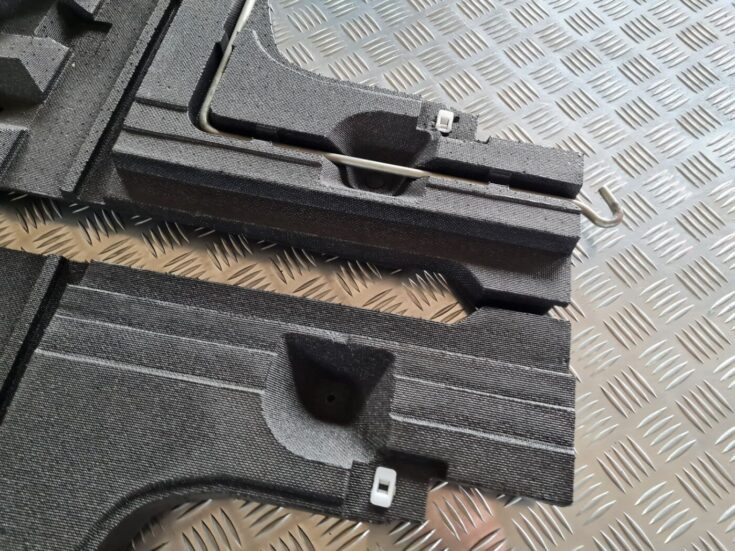 Bagāžnieka nodalījuma instrumentu ieliktnis priekš SUBARU LEGACY 2010