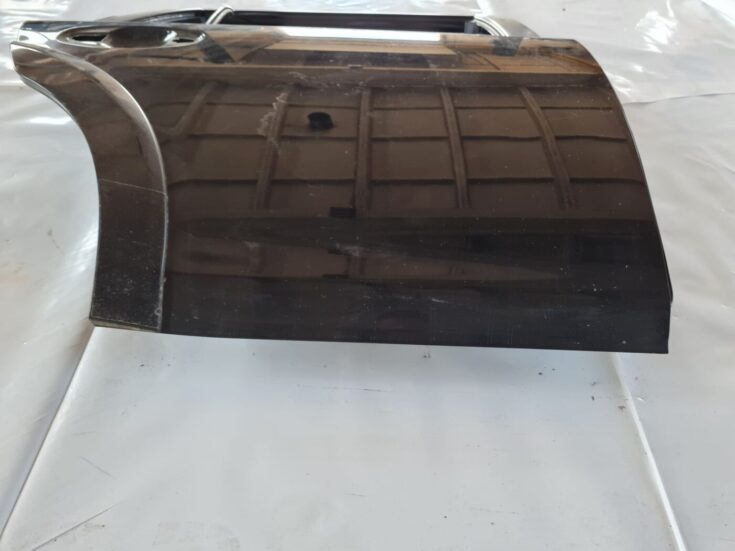 Aizmugurējās labās durvis priekš SUBARU LEGACY 2010
