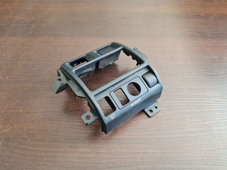 Mērinstrumentu paneļa dekoratīvais rāmis priekš SUBARU LEGACY 2009