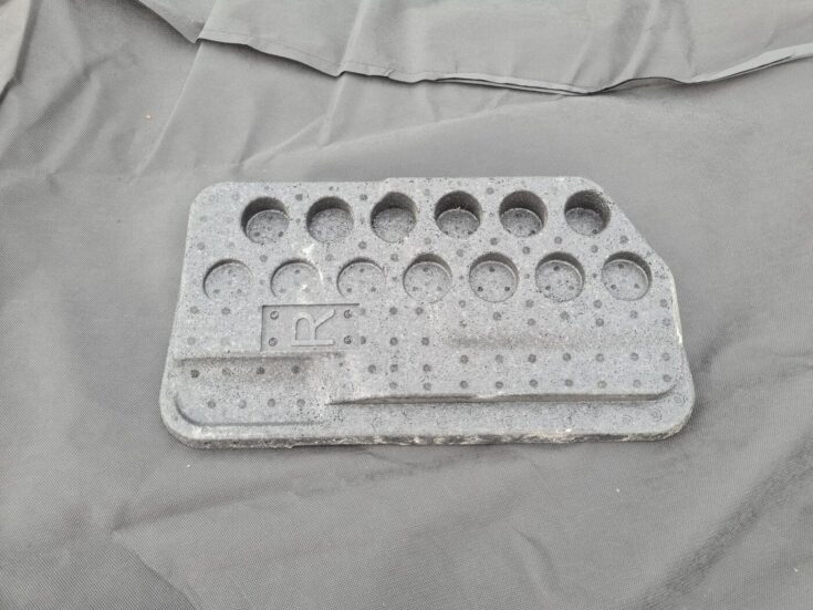 Bagāžnieka nodalījuma instrumentu ieliktnis priekš FORD C-MAX 2011