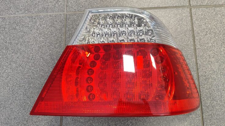 Aizmugurējais labais LED lukturis priekš BMW E46 COUPE Facelift 2004 2