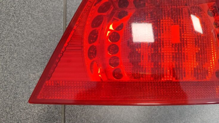 Aizmugurējais labais LED lukturis priekš BMW E46 COUPE Facelift 2004 8