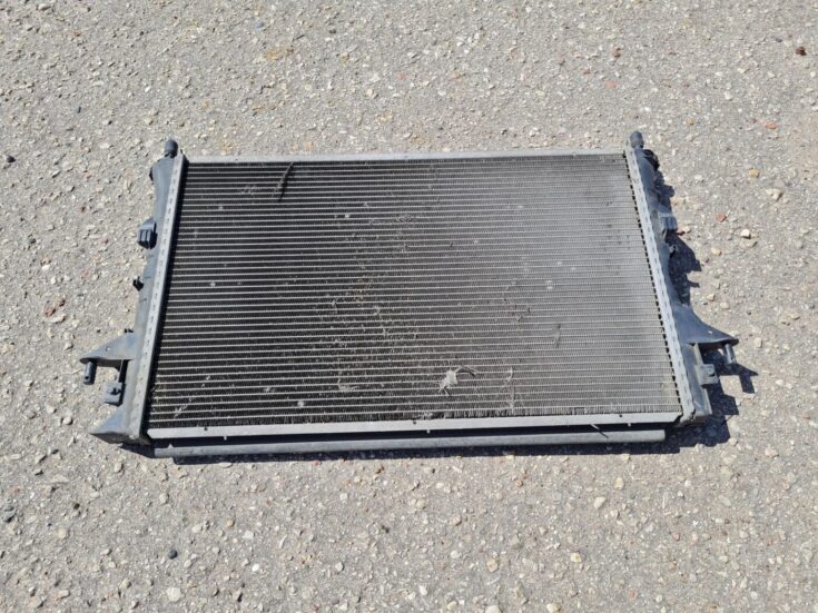 Dzesēšanas radiators priekš RENAULT ESPACE IV 2006