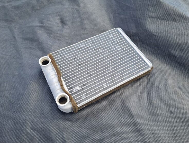 Apsildes sistēmas radiators priekš OPEL ASTRA J 2011