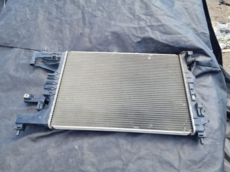 Dzesēšanas radiators priekš OPEL ASTRA J 2011 1